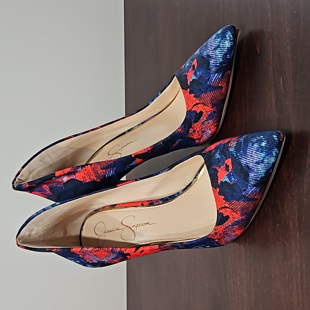 Jessica Simpson Cambredge Pointed Toe Heel